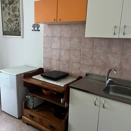 100m To Sea 1*floor Apartment